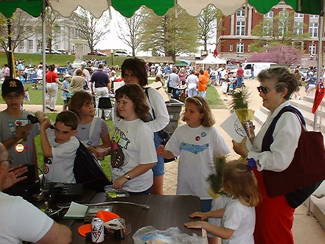 N0SS demonstrating CW.